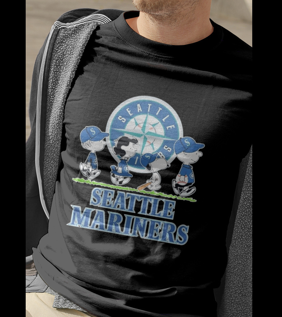 Peanuts Gang Snoopy Baseball Seattle Mariners Yankees Fans T-Shirt