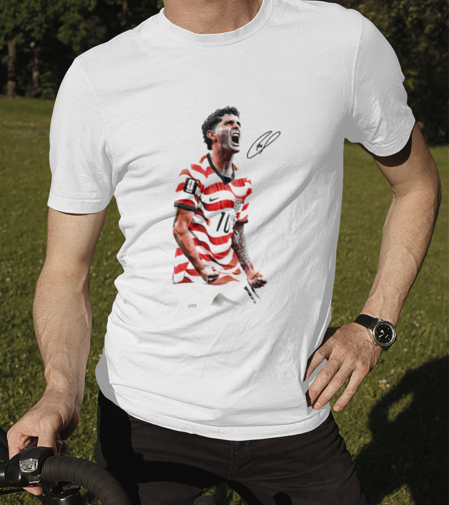 USA 10 Christian Pulisic Soccer Star Jersey Signature T-Shirt