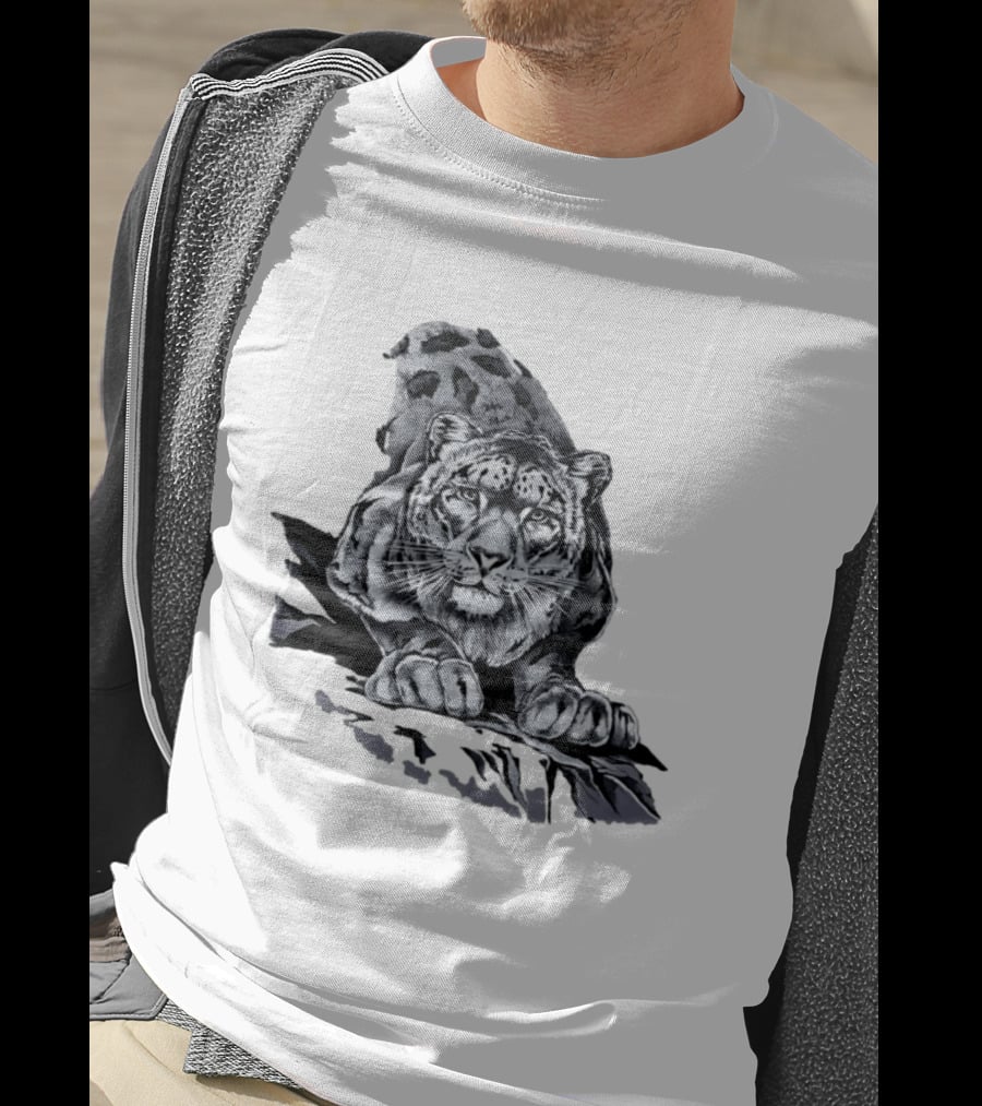 Snow Leopard Harlequin Nature Wildlife Majestic Predator T-Shirt