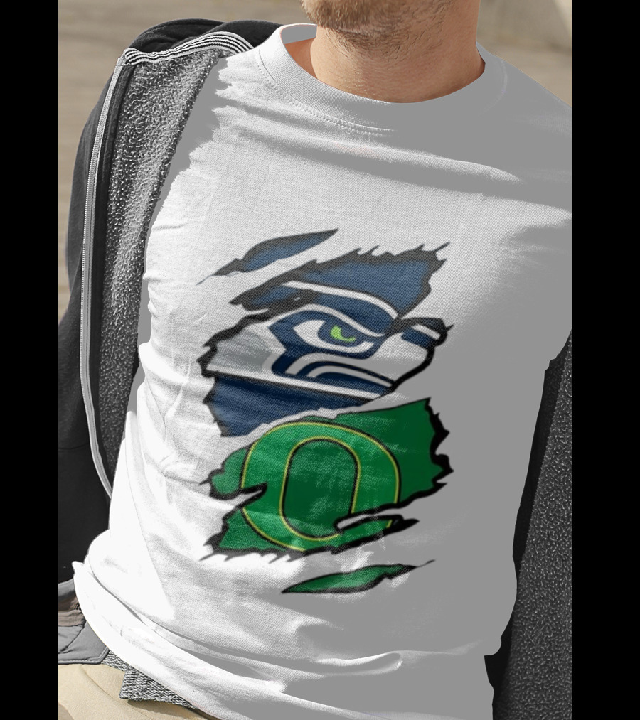 Seattle Seahawks Oregon Ducks Ripped Skin Effect NFL College Team Spirit T-Shirt