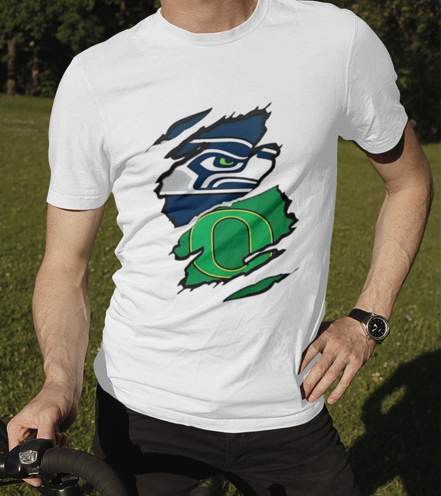 Seattle Seahawks Oregon Ducks Ripped Skin Effect NFL College Team Spirit T-Shirt