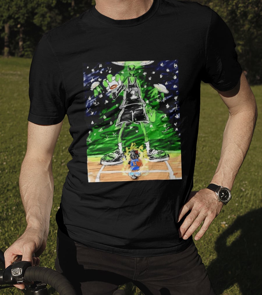 Victor Wembanyama Alien San Antonio Spurs Vs Jalen Brunson New York Knicks NBA Showdown T-Shirt