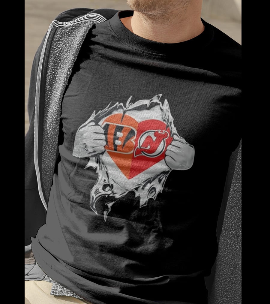 Bengals Devils Tattered Heart Shape Fan T-Shirt