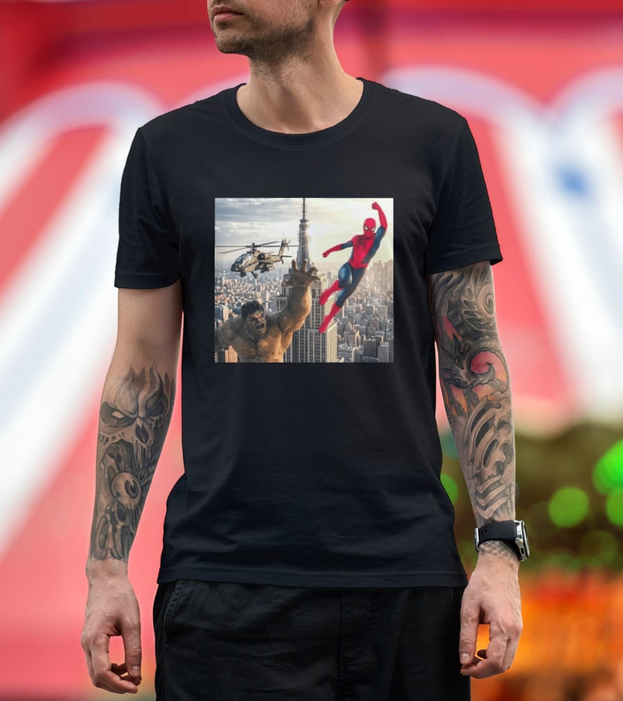 Brand New Day Spider Man And Hulk In Epic New York Battle Scene T-Shirt