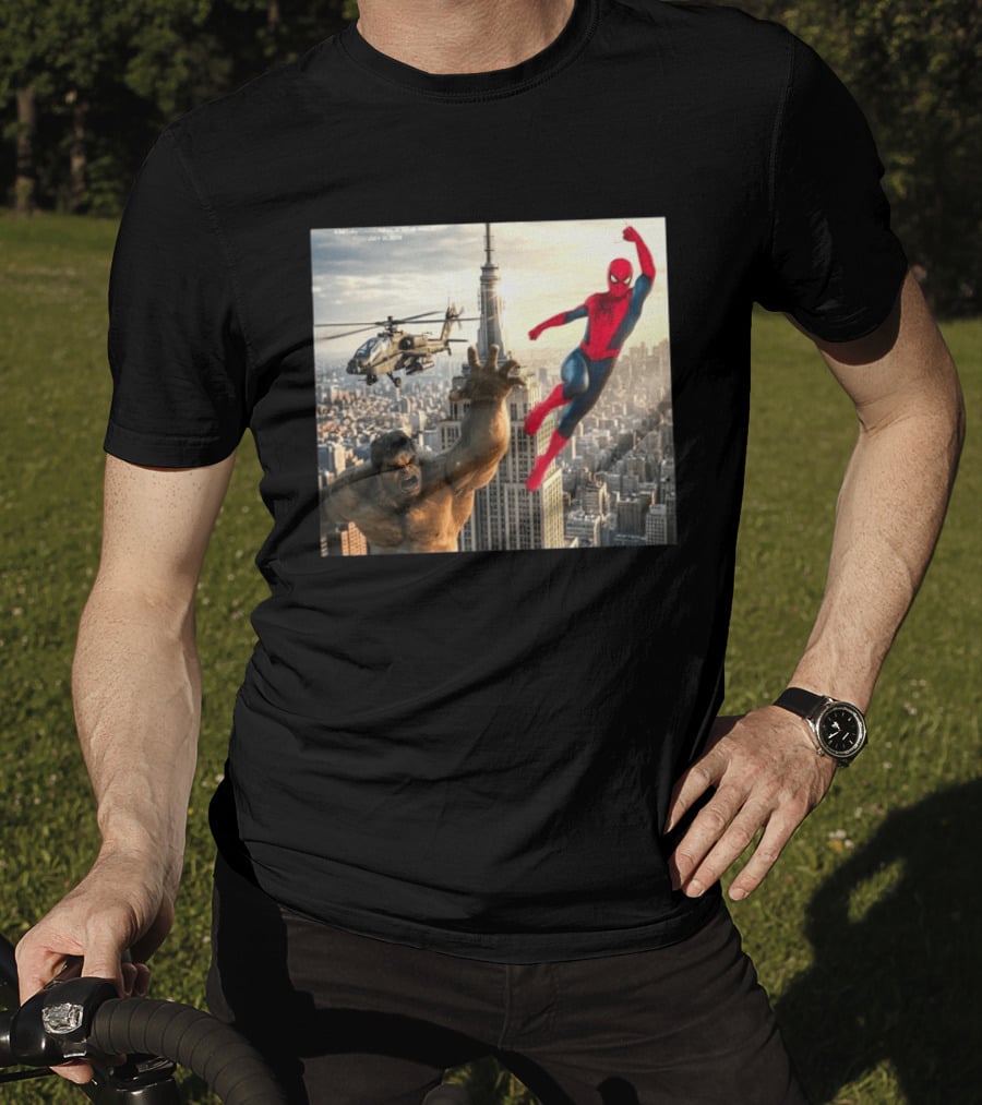 Brand New Day Spider Man And Hulk In Epic New York Battle Scene T-Shirt