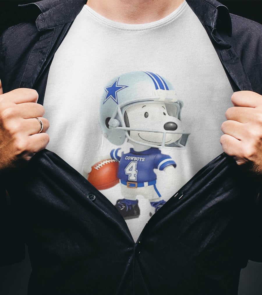 Peanuts Snoopy Cowboys Football Player 4 Helmet Dallas Fan Gear T-Shirt