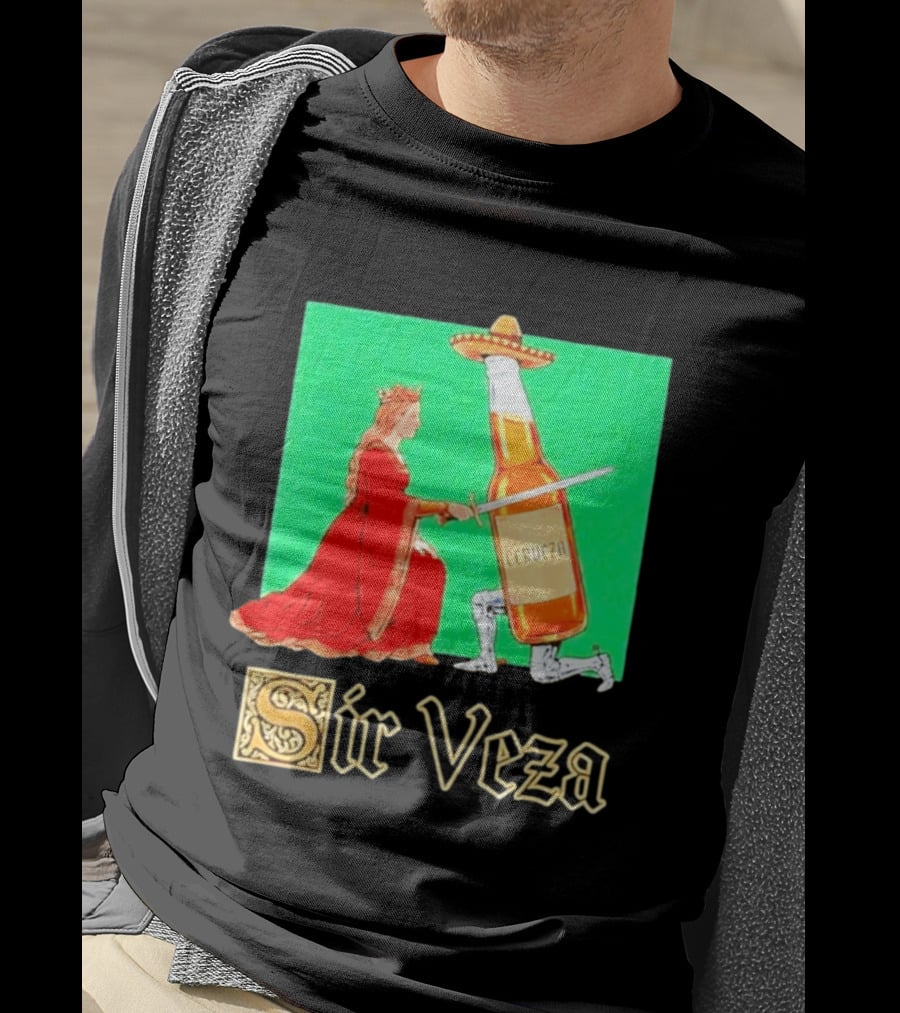 Sir Veza Cerveza Beer Bottle Knighted By Queen Sombrero T-Shirt