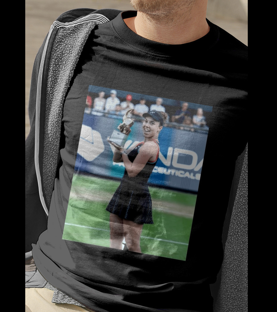 Linda Wins Tennis Title Holding Trophy On Grass Court T-Shirt