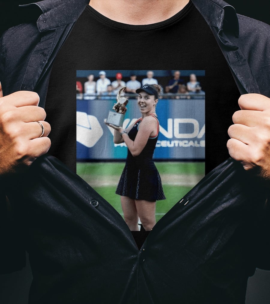 Linda Wins Tennis Title Holding Trophy On Grass Court T-Shirt