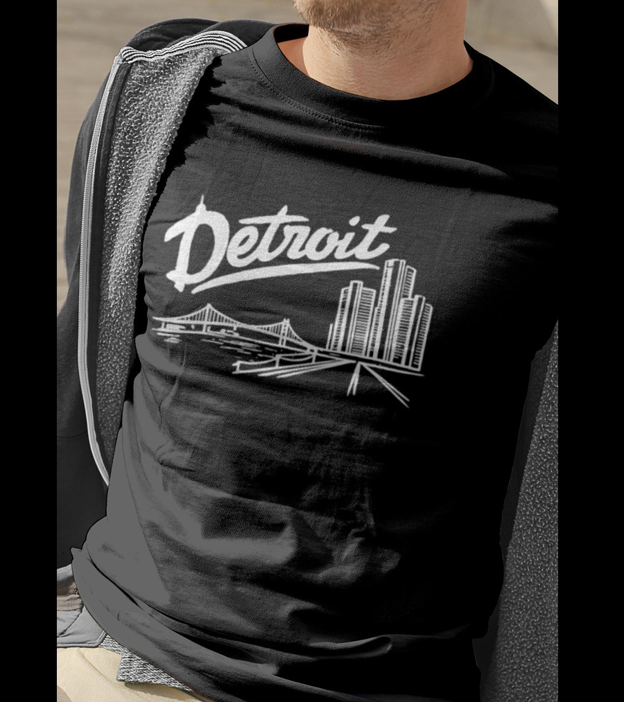 Detroit Skyline Renaissance Center Ambassador Bridge Cityscape T-Shirt