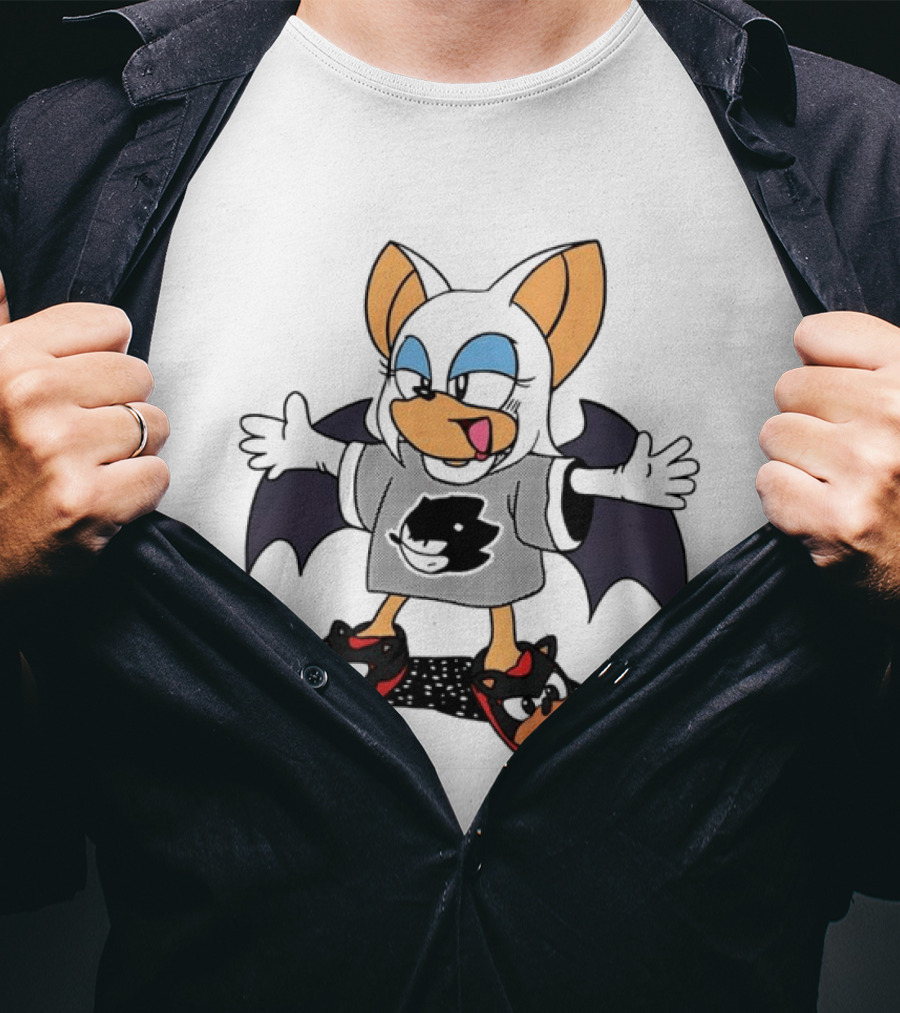 Rouge The Bat Wearing Shadow The Hedgehog Fan T-Shirt