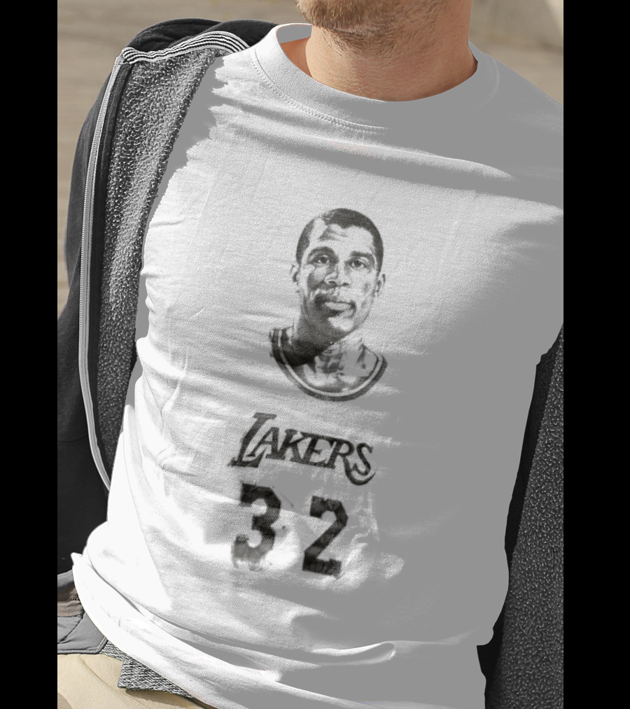 Magic Johnson Lakers 32 T-Shirt