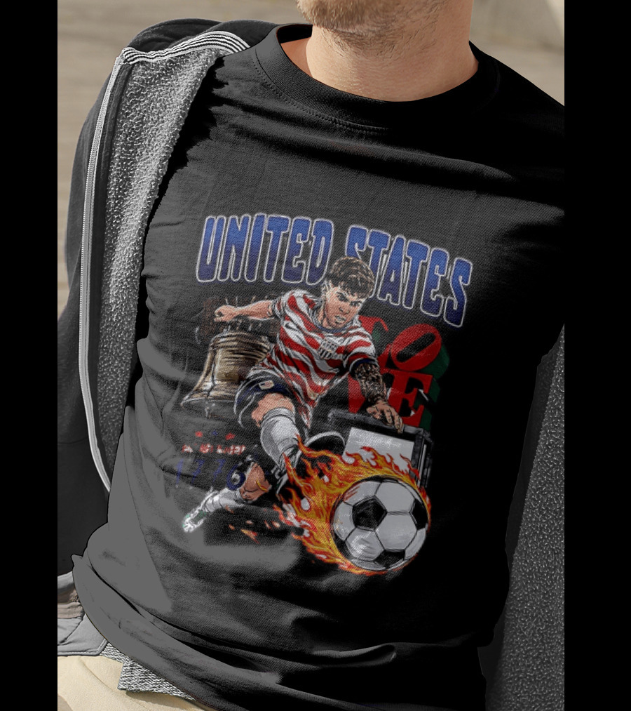 Christian Pulisic United States Soccer Fireball Liberty Bell Established 1776 T-Shirt