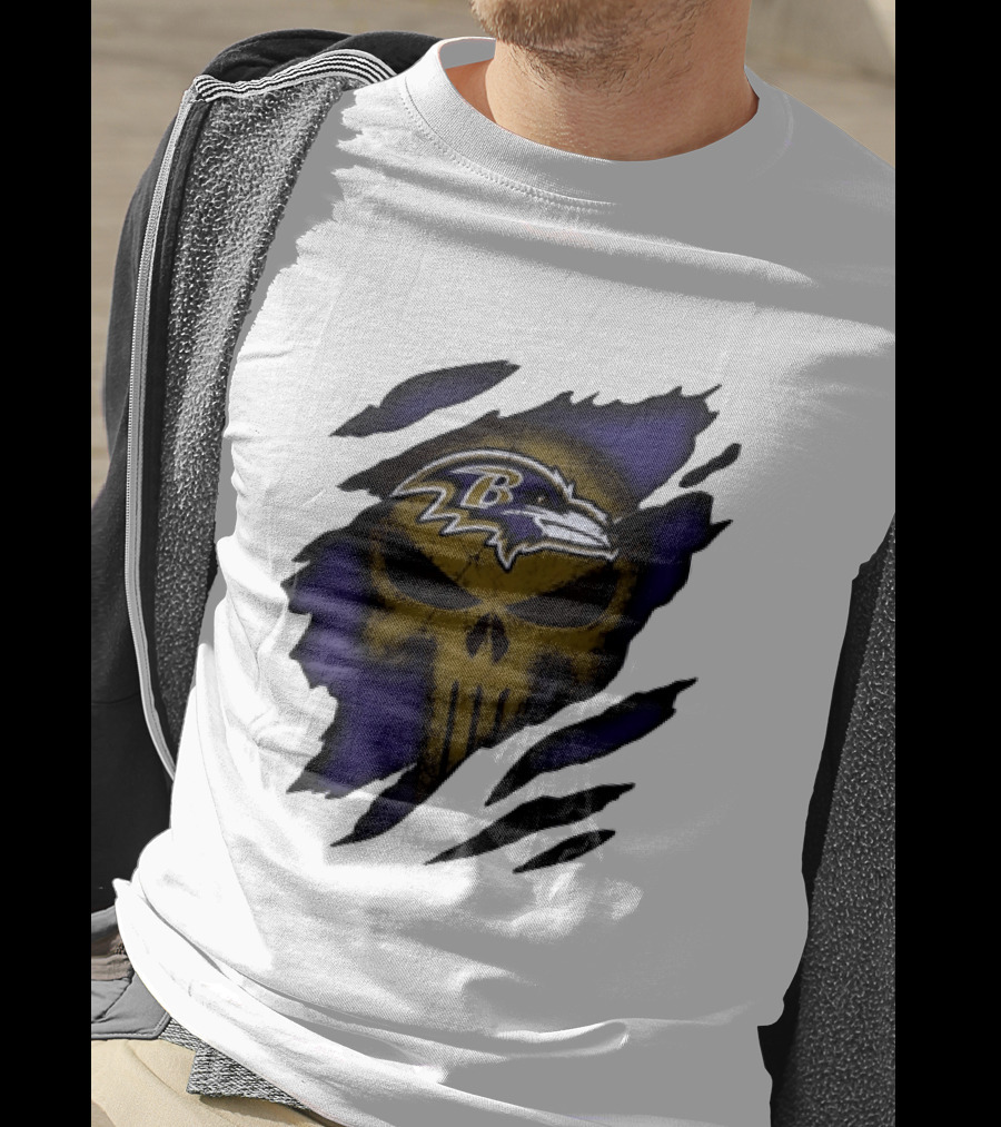 Baltimore Ravens Punisher Skull Torn Effect Fan Gear T-Shirt
