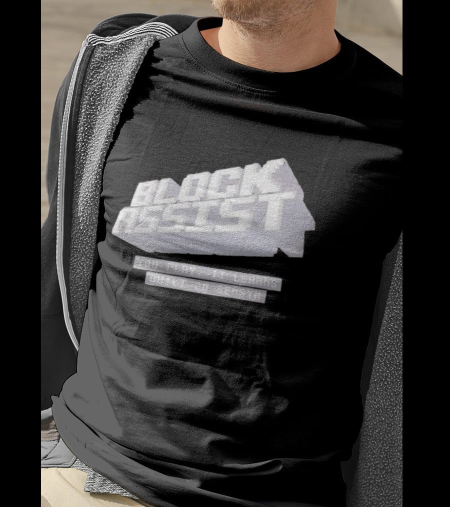Block Assist You Play It Learns Built On Gensyn T-Shirt