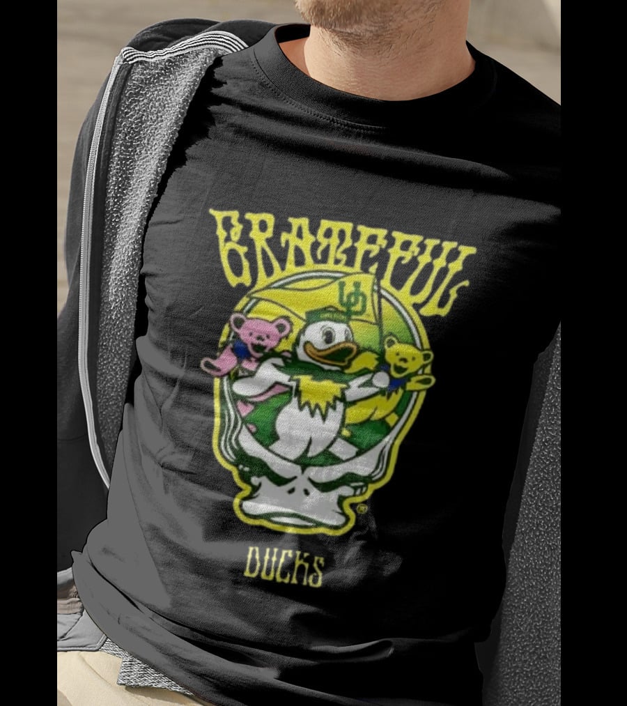 GratefulDucks Oregon Ducks 2025 Football Team Collaboration T-Shirt