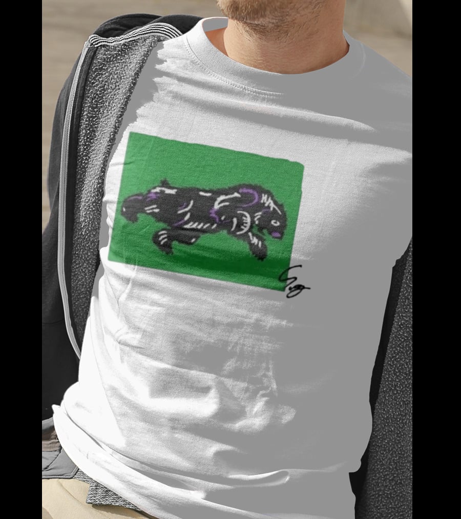 Mako Komuro 2026 Black And Purple Bear On Green T-Shirt
