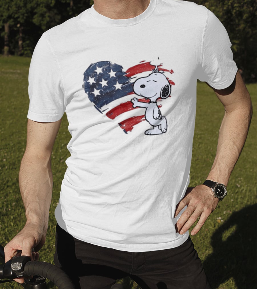 Snoopy Woodstock American Flag Heart Hug T-Shirt