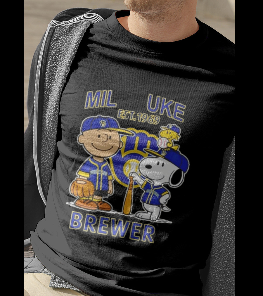 Charlie Brown Snoopy Brewers Milwaukee Est 1969 Baseball T-Shirt