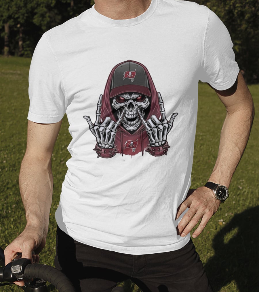 Buccaneers Skeleton Rock On Pirate T-Shirt