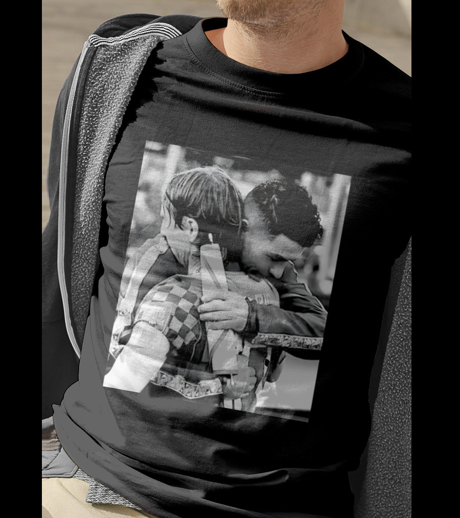 Football Unites The World Luka Modrić Cristiano Ronaldo Hug Memorial T-Shirt