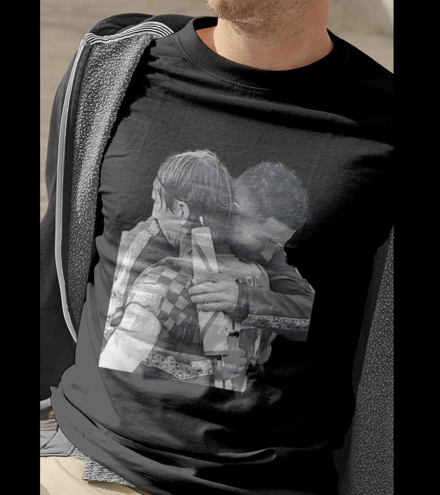 Luka Modric Cristiano Ronaldo Embrace Football Respect UEFA Nations League Croatia Portugal T-Shirt