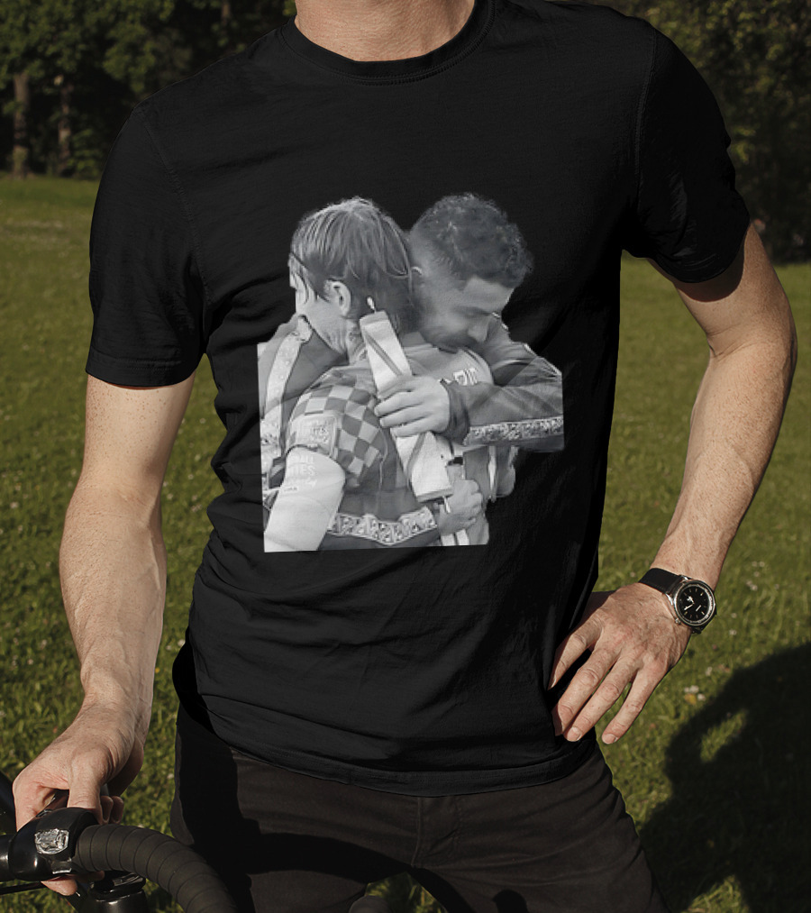 Luka Modric Cristiano Ronaldo Embrace Football Respect UEFA Nations League Croatia Portugal T-Shirt