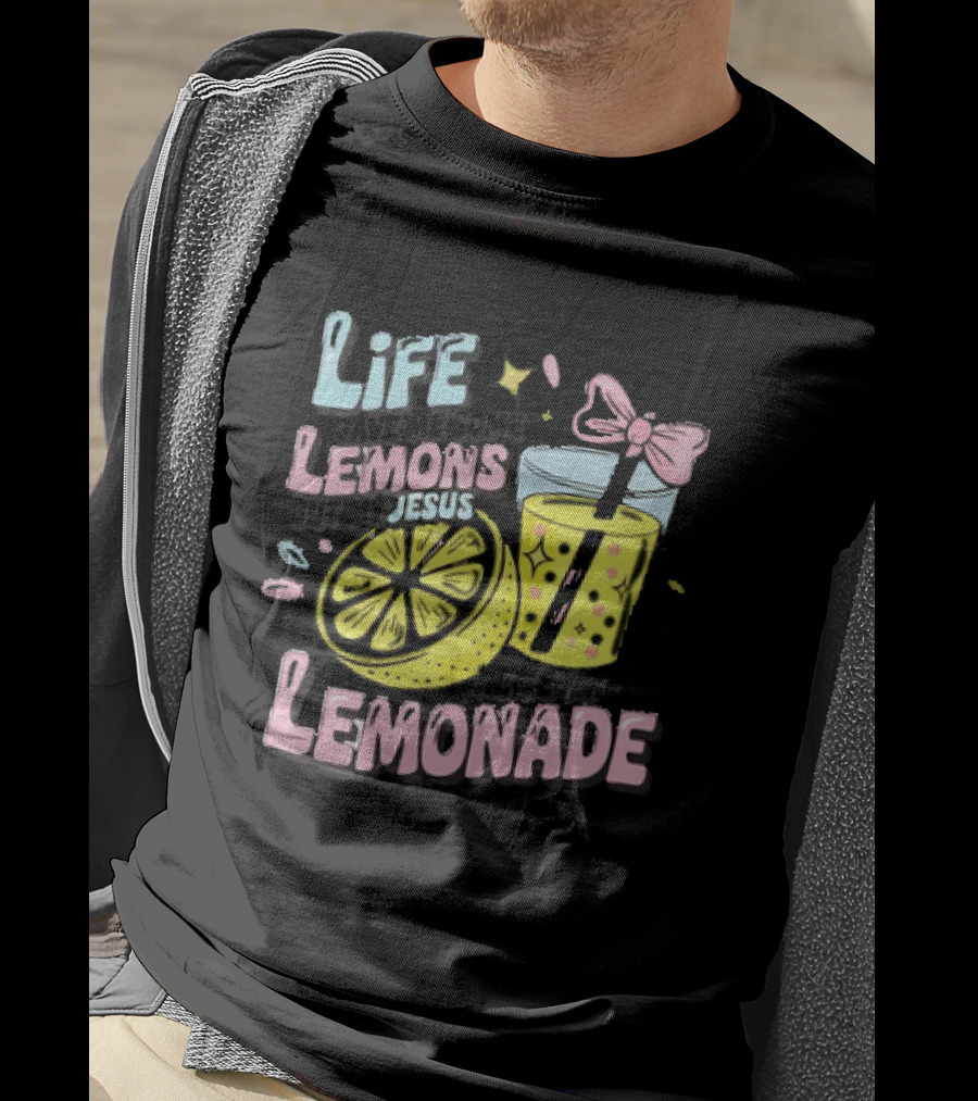 Life Gave Me Some Lemons But My Jesus He Be Makin Lemonade Glass Bow Slice T-Shirt