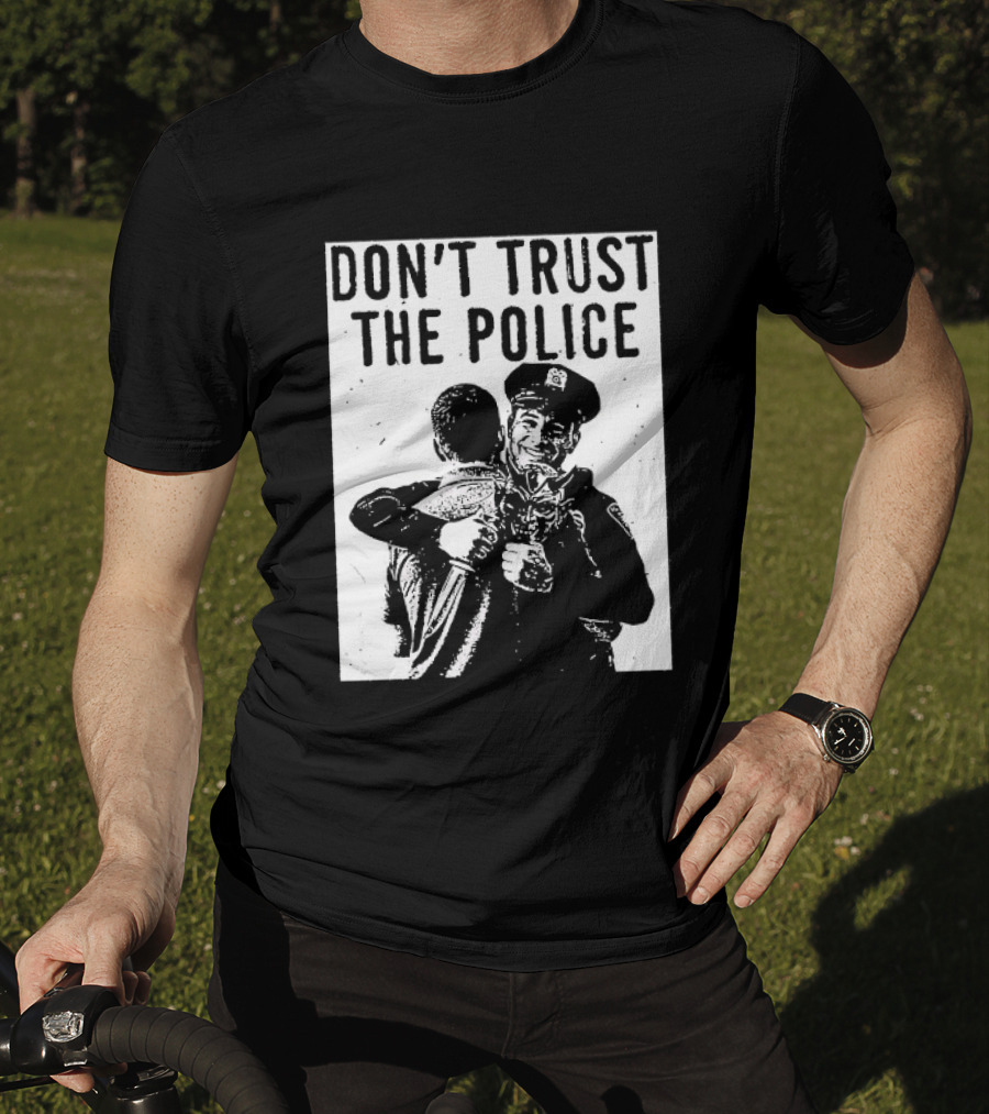 DON'T TRUST THE POLICE Devil Embracing Officer T-Shirt
