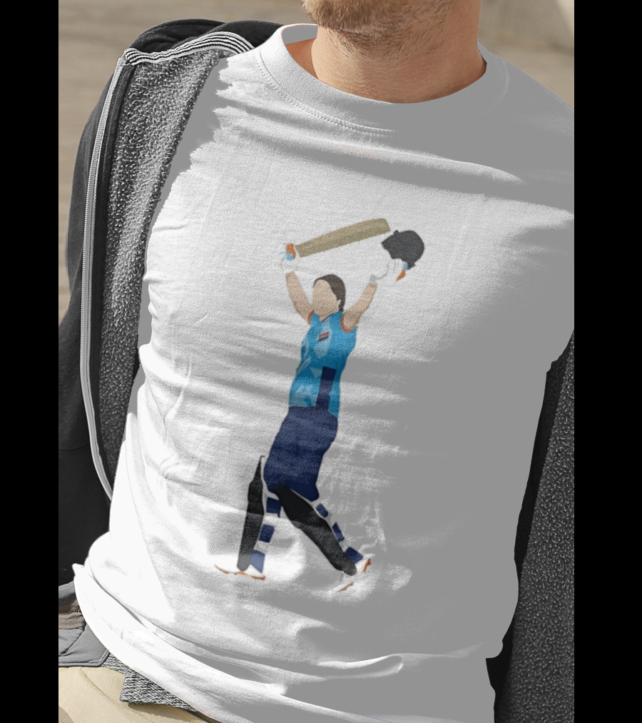 Nat Sciver Brunt England Cricket Iconic Batting Celebration T-Shirt
