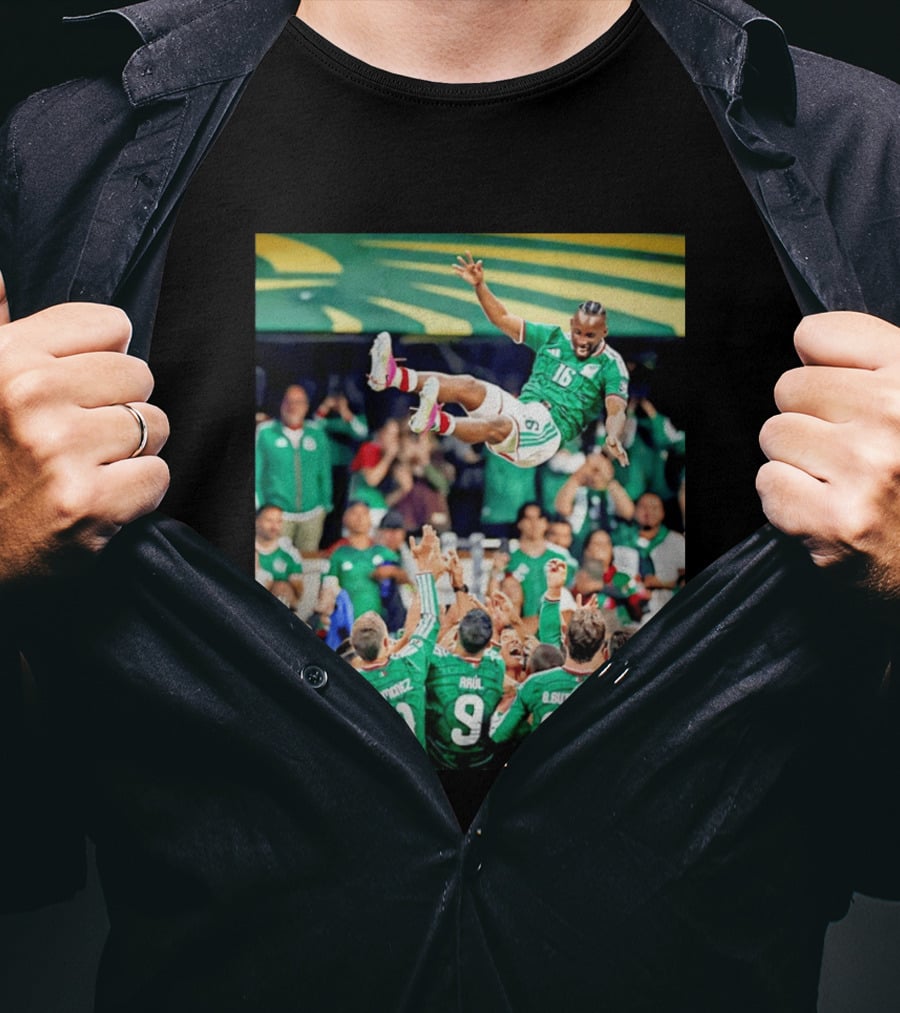 Mexican Football Celebration Julián Quiñones S. Giménez Raúl A. Alvarado Team Spirit T-Shirt
