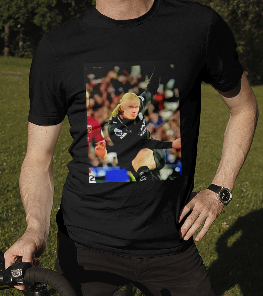 Erling Haaland Manchester City Football Player In Action T-Shirt
