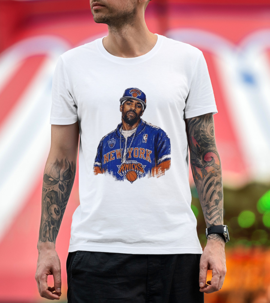 Kyrie Irving New York Knicks New Yorks Finest To The World Manhattan Knicks T-Shirt
