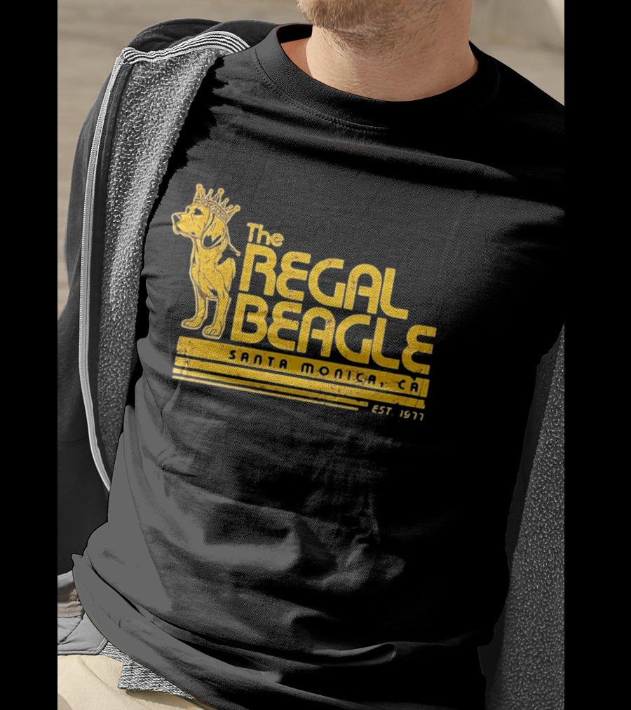 The Regal Beagle Santa Monica CA Est 1977 Crowned Dog T-Shirt