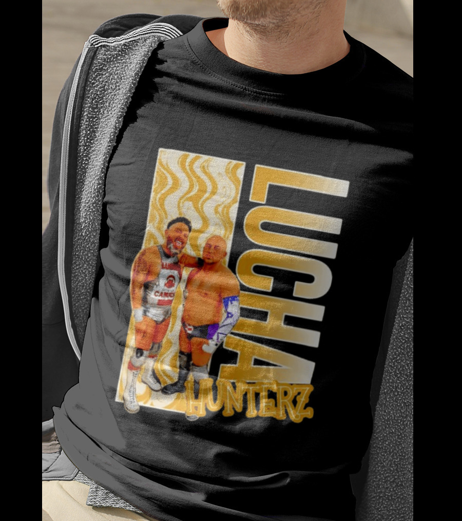Lucha Hunterz Wrestlers Duo With Llamas And Gold Accents T-Shirt