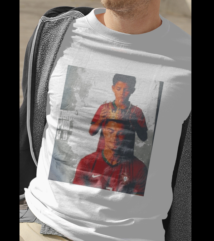 Cristiano Ronaldo Portugal Obrigado Por Tudo GOAT Crowned King Soccer Legend T-Shirt