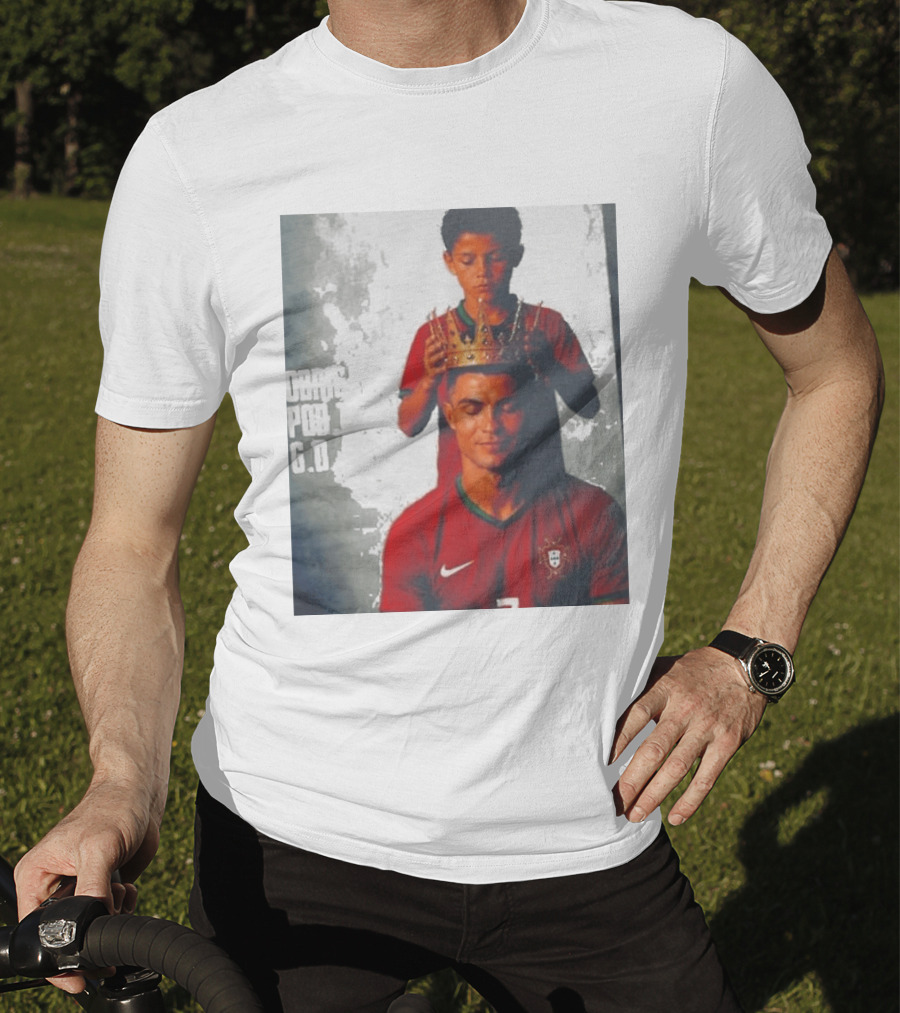 Cristiano Ronaldo Portugal Obrigado Por Tudo GOAT Crowned King Soccer Legend T-Shirt