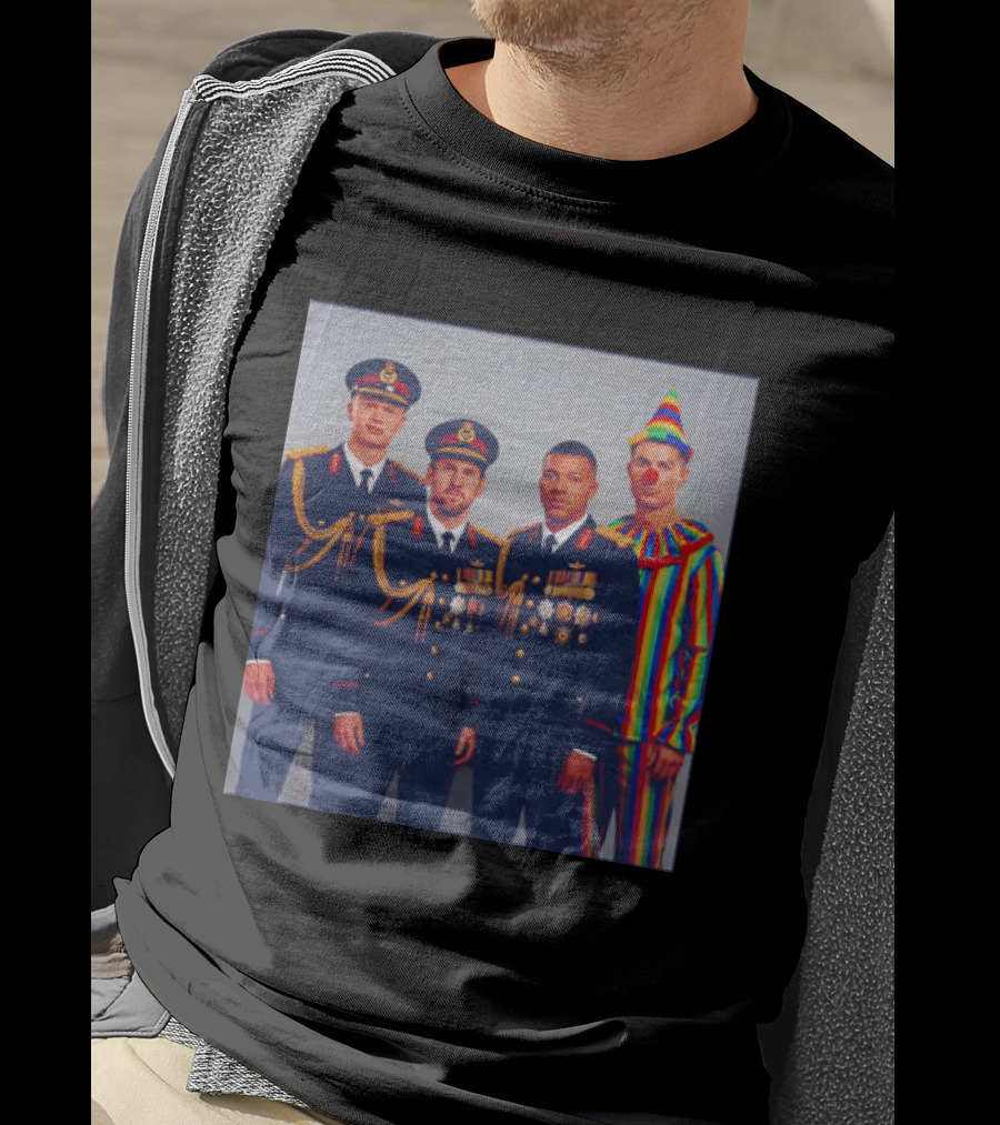 Mbappe Messy Ronaldo Haaland In Uniforms And Clown Outfit T-Shirt