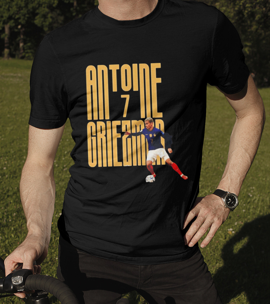 Antoine Griezmann 7 France Football Dribbling T-Shirt