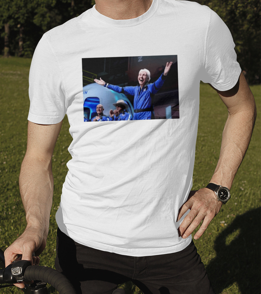 Wally Funk Age Record Space Travel Blue Origin Crew Celebration T-Shirt