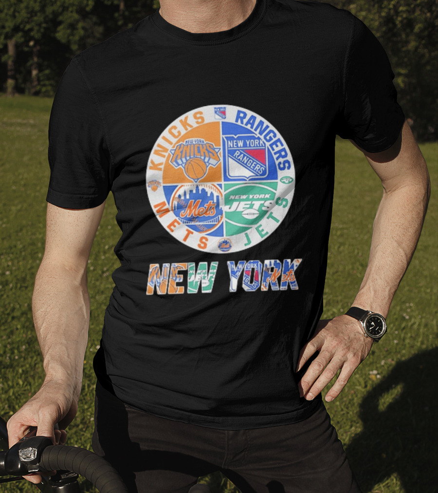 New York Knicks Rangers Mets Jets Fan Logos NY Sports Team Circle T-Shirt