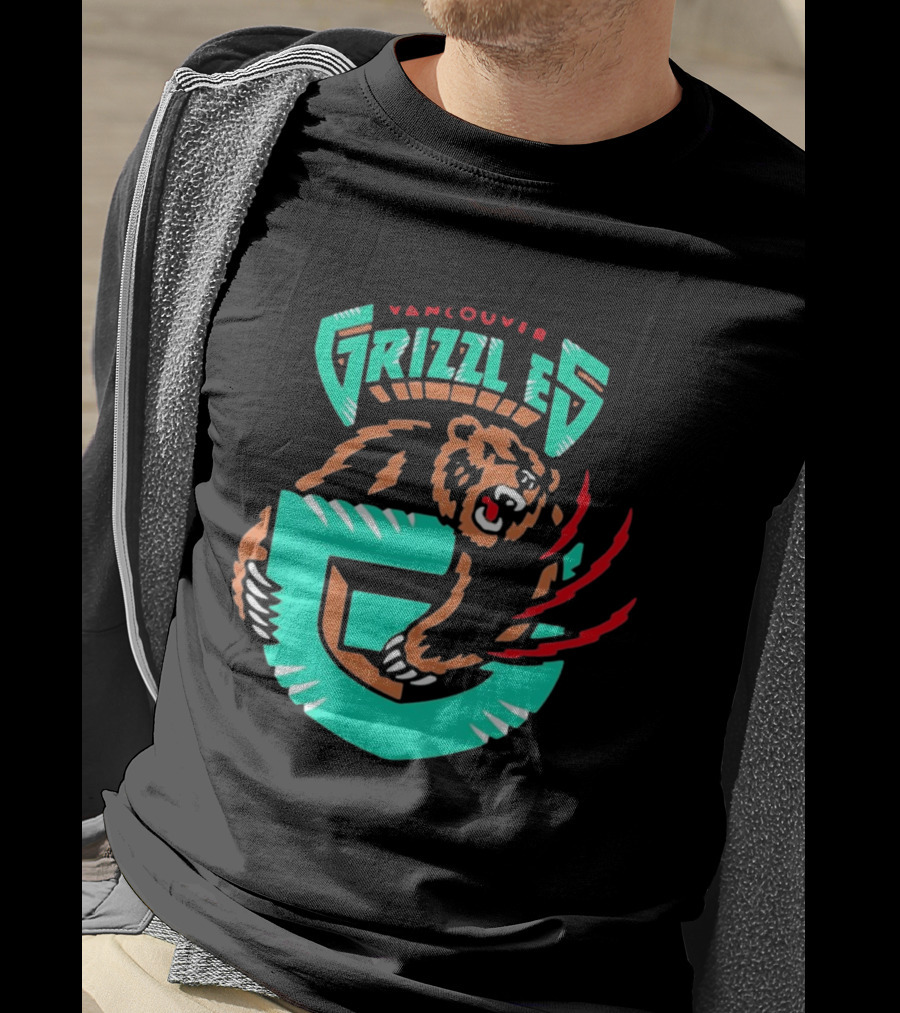 Vancouver Grizzlies Bear Claw Retro Sports Emblem Men's T-Shirt