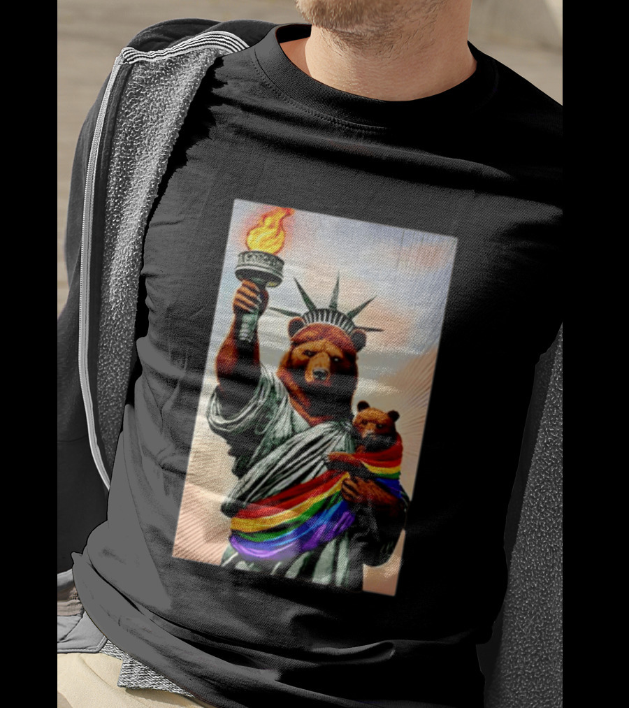 Bear Statues Liberty Rainbow Pride Torch T-Shirt