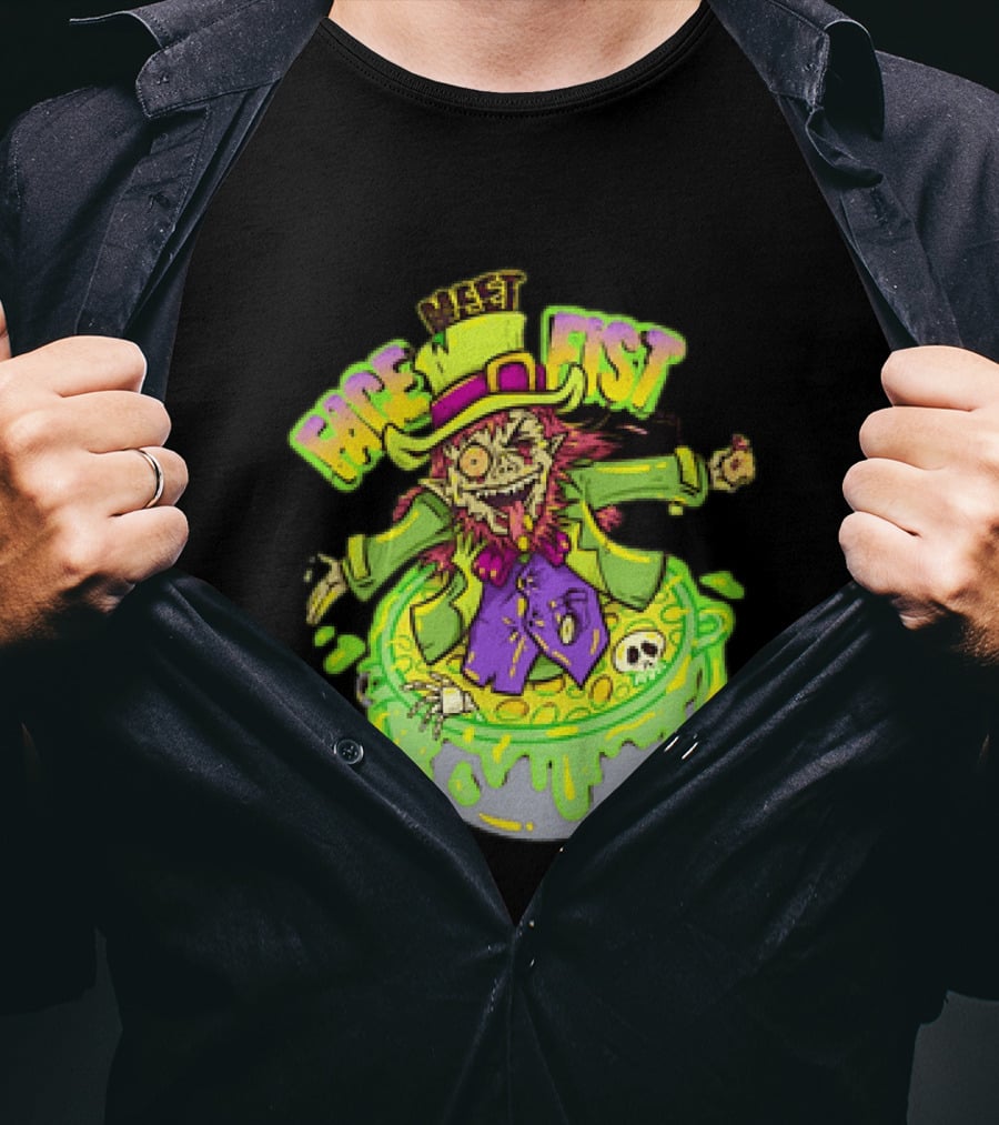 Face Meet Fist Leprechaun St Patrick's Day Cauldron Green Slime Skull T-Shirt