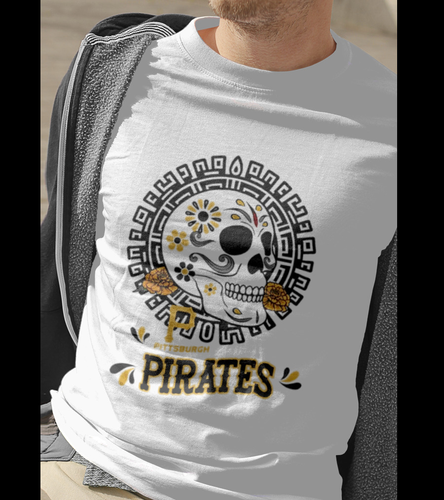 Pittsburgh Pirates Dia De Los Muertos Sugar Skull Art MLB Fan T-Shirt