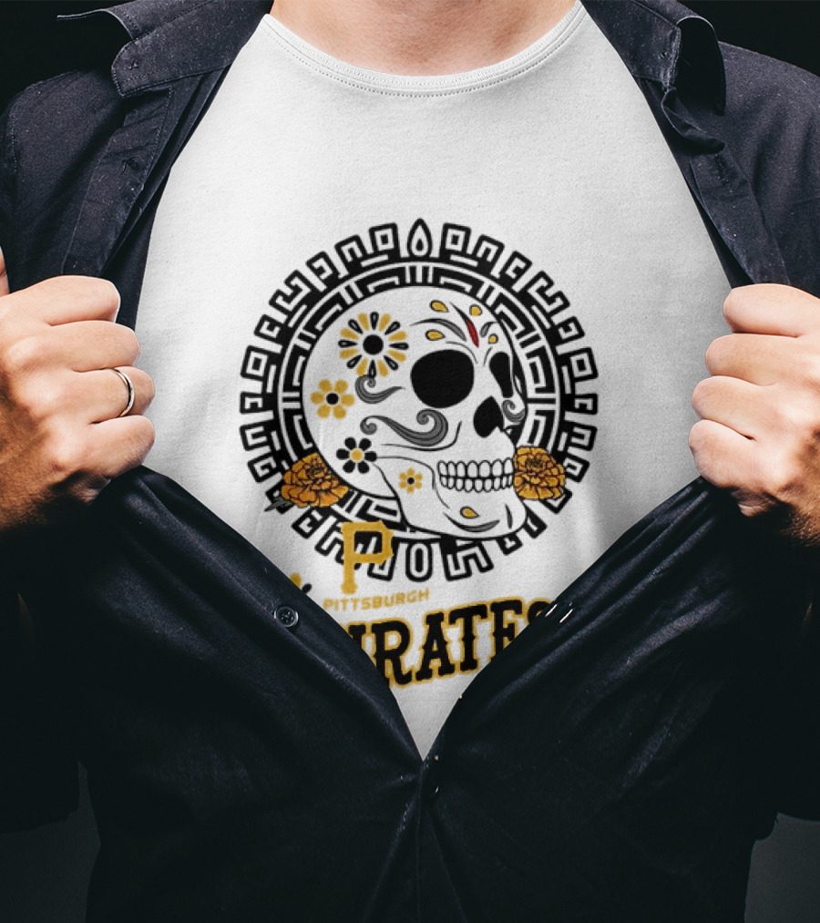 Pittsburgh Pirates Dia De Los Muertos Sugar Skull Art MLB Fan T-Shirt
