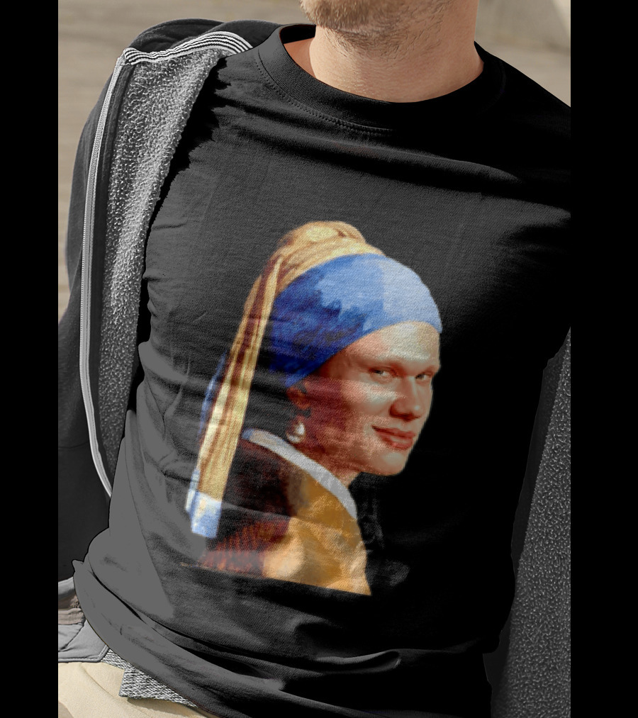 Erling Haaland Girl With A Pearl Earring Football T-Shirt