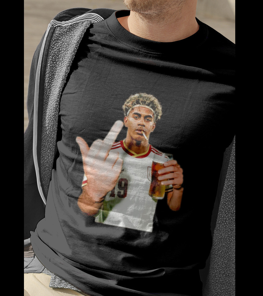 Lamine Yamal Spain National Team 19 Middle Finger And Beer T-Shirt