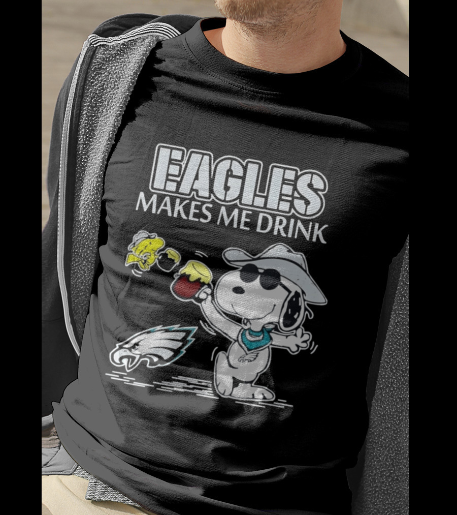 Eagles Makes Me Drink Snoopy Woodstock Philadelphia Football T-Shirt