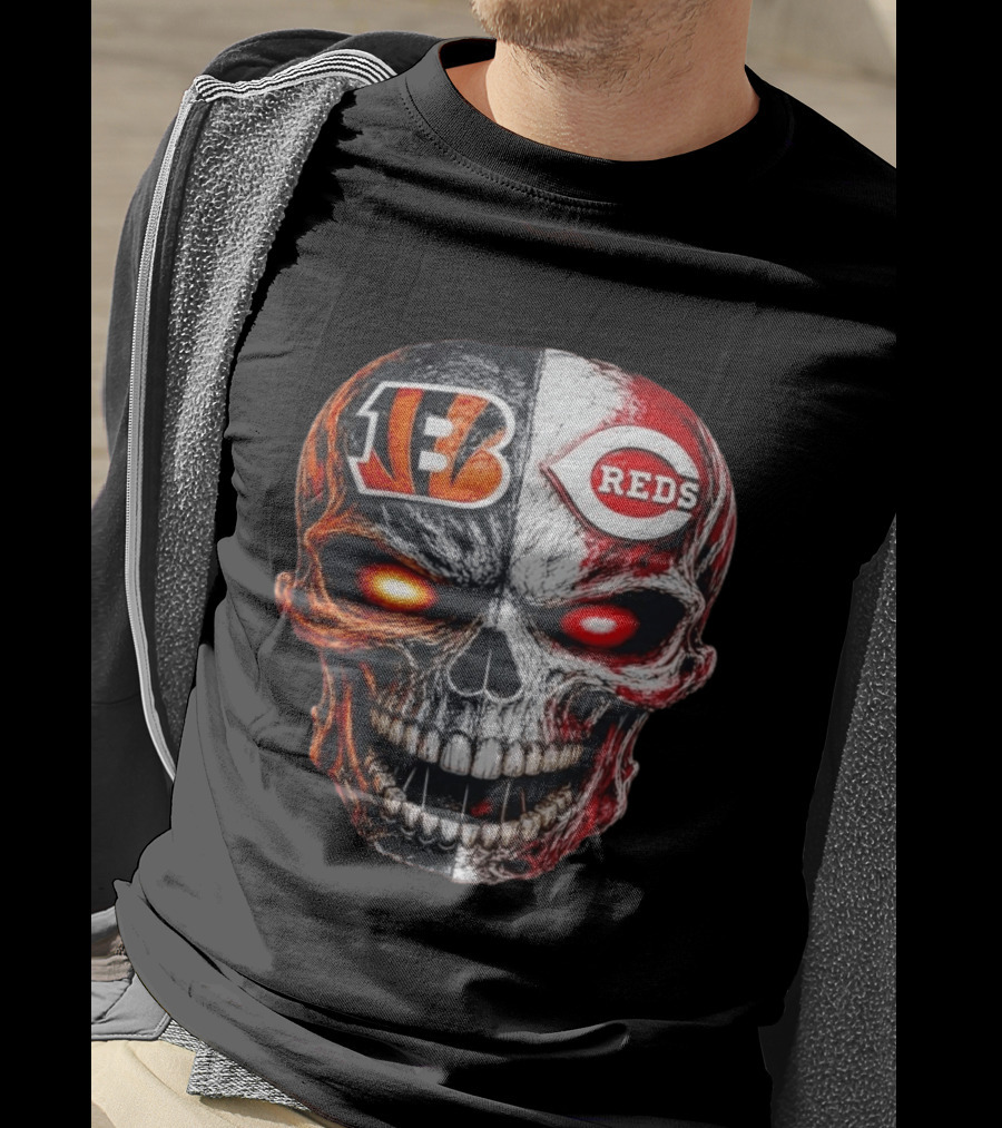 BENGALS REDS Skull Split Face Dual T-Shirt